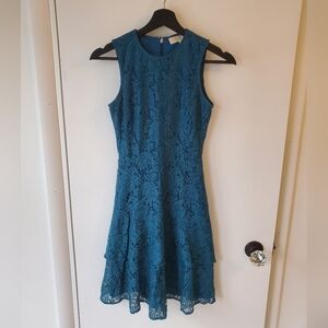 Michael Kors Sleeveless Blue Lace Cocktail Dress - Size XXS